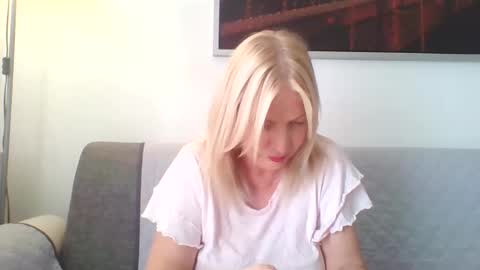Marlyn online show from June 2026 12:40:02 PM