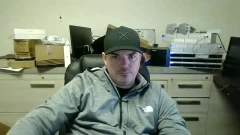 Snapshot of lovetofps chatting on January 2025 09:17:02 PM Love2Game online show from January 2025 09:17:02 PM