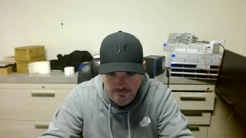 Snapshot of lovetofps chatting on May 2026 04:03:02 PM Love2Game online show from May 2026 04:03:02 PM