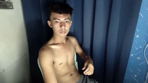 Snapshot of lovetosuckxox chatting on February 2025 11:17:02 AM lovetosuckxox online show from February 2025 11:17:02 AM