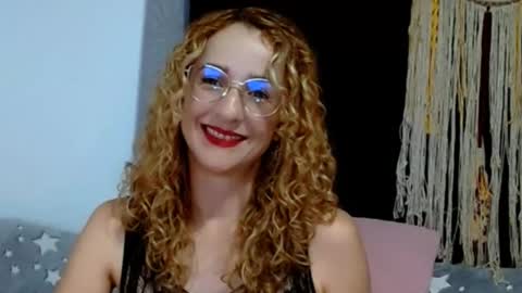 Snapshot of loving__lily chatting on February 2025 10:36:01 PM loving  online show from February 2025 10:36:01 PM