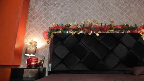 Darcy online show from December 2024 03:17:01 PM