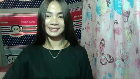 loving_rhean online show from May 2026 02:28:01 AM