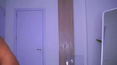 Snapshot of lovingblondie chatting on February 2025 04:34:01 AM Nora online show from February 2025 04:34:01 AM