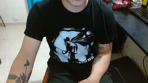 SoldierHugeCock online show from October 2025 01:06:01 AM
