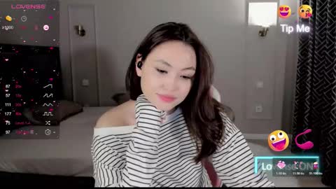 lu_mina online show from January 2026 03:52:02 AM