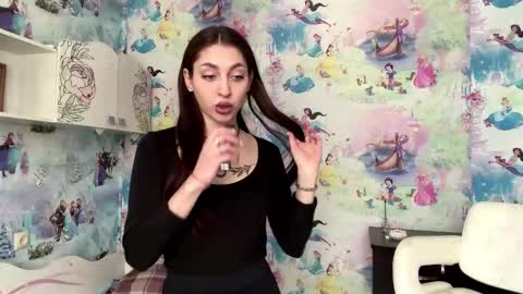 luanagilford online show from February 2026 08:03:02 AM