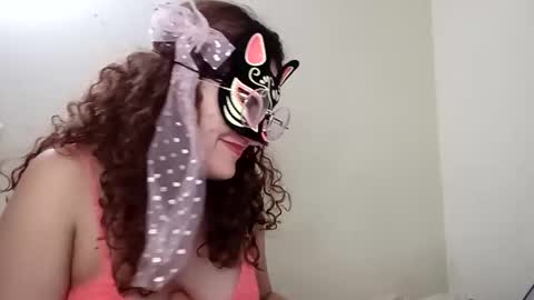 luanapowerful online show from February 2025 03:51:01 AM