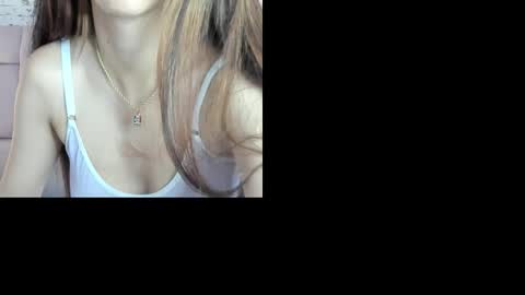 Snapshot of luanastonne chatting on October 2025 07:46:02 PM LuanaStonne online show from October 2025 07:46:02 PM