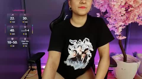 Snapshot of luaneter chatting on November 2025 05:57:01 PM Luan online show from November 2025 05:57:01 PM