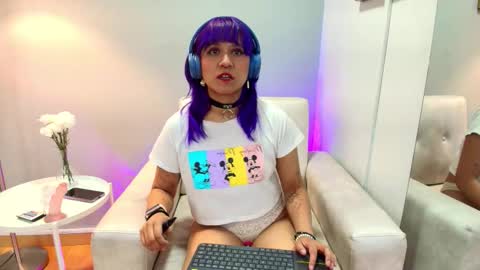 Snapshot of luaneter chatting on November 2025 01:00:01 PM Luan online show from November 2025 01:00:01 PM