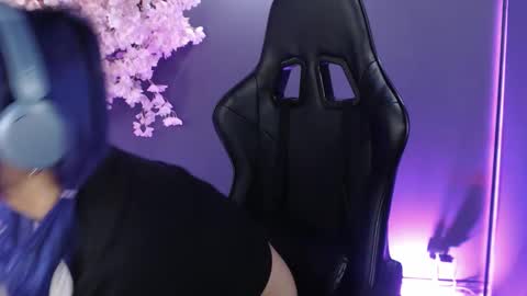 Snapshot of luaneter chatting on December 2025 05:11:02 PM Luan online show from December 2025 05:11:02 PM