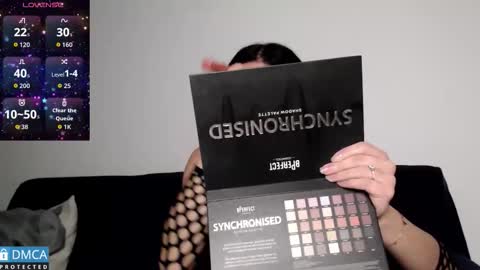 luara_ online show from February 2026 02:09:02 PM