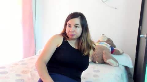 luara__01__lecat_1 online show from March 2026 08:16:02 PM