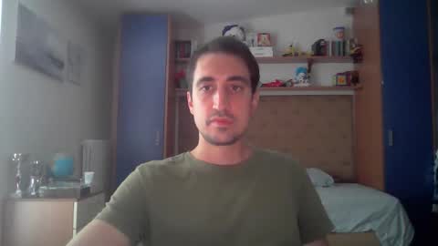 Snapshot of luca_f4 chatting on September 2025 02:38:01 PM Luca online show from September 2025 02:38:01 PM
