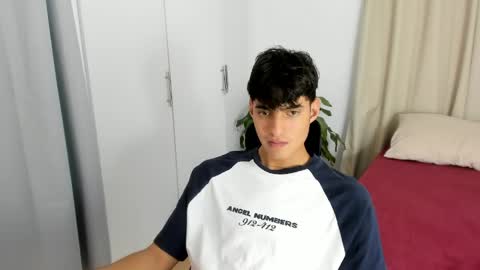 lucacosta19 online show from April 2026 08:07:01 PM