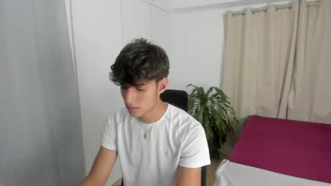 lucacosta19 online show from May 2026 07:11:01 PM
