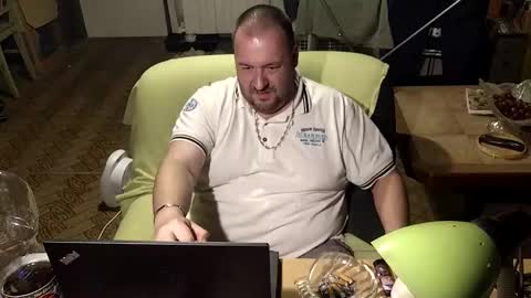 Snapshot of lucas84boy chatting on February 2025 03:41:02 PM lucas84boy online show from February 2025 03:41:02 PM