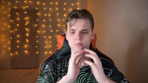 Lucas Gill online show from January 2025 03:15:01 AM