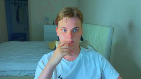 Lucas Gill online show from July 2026 05:07:02 PM