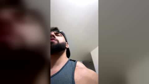 lucas_wolfx online show from April 2026 10:15:02 PM