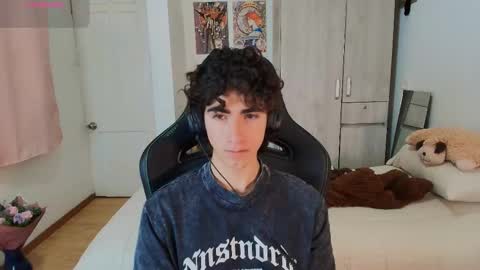 lucas_xo online show from February 2026 02:27:02 AM