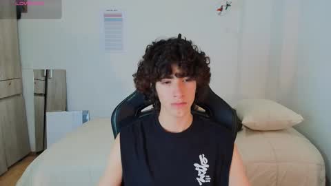 lucas_xo online show from February 2026 11:12:02 PM