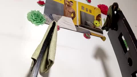 Snapshot of lucascastrohot chatting on October 2025 04:27:02 PM Daniel online show from October 2025 04:27:02 PM