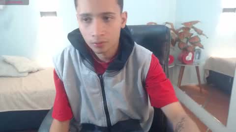 Snapshot of lucasssmith11 chatting on November 2025 12:20:01 PM LucassSmith11 online show from November 2025 12:20:01 PM