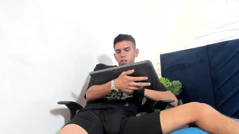 Snapshot of lucca_moreti chatting on March 2026 08:26:33 AM Lucca Moreti online show from March 2026 08:26:33 AM