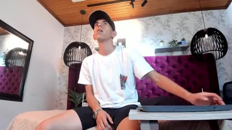 Snapshot of lucca_moreti chatting on April 2026 03:29:01 AM Lucca Moreti online show from April 2026 03:29:01 AM