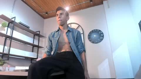 Snapshot of lucca_moreti chatting on April 2026 03:39:02 AM Lucca Moreti online show from April 2026 03:39:02 AM