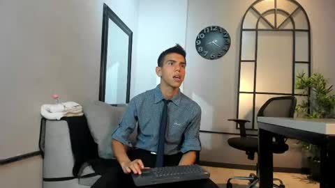 Snapshot of lucca_moreti chatting on May 2026 03:36:01 AM Lucca Moreti online show from May 2026 03:36:01 AM