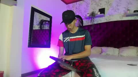 Snapshot of lucca_moreti chatting on June 2026 02:40:02 AM Lucca Moreti online show from June 2026 02:40:02 AM