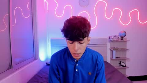 Luccas Ferreira online show from November 2025 06:52:01 PM