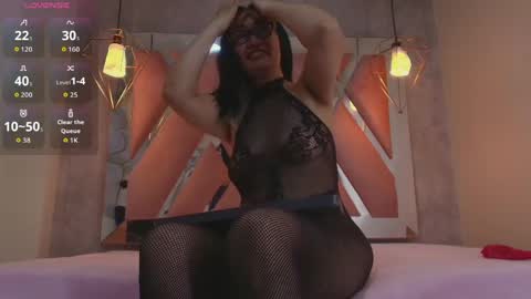 Luci online show from April 2026 07:00:01 PM