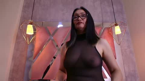 Luci online show from April 2026 03:28:01 AM