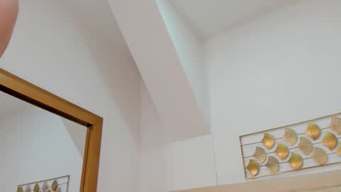 Snapshot of lucia_lorenz chatting on February 2026 11:26:02 AM lucia_lorenz online show from February 2026 11:26:02 AM