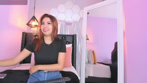 Lucia online show from July 2026 01:32:01 PM