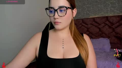 Snapshot of lucia_star_ chatting on February 2025 10:13:01 PM lucia star online show from February 2025 10:13:01 PM