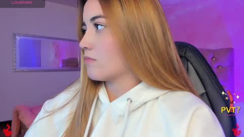 Snapshot of lucia_star_ chatting on February 2025 05:52:02 AM lucia star online show from February 2025 05:52:02 AM