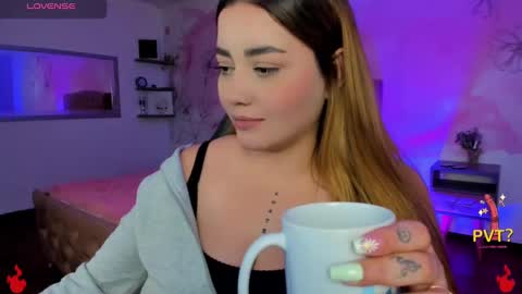 Snapshot of lucia_star_ chatting on February 2025 05:35:01 AM lucia star online show from February 2025 05:35:01 AM