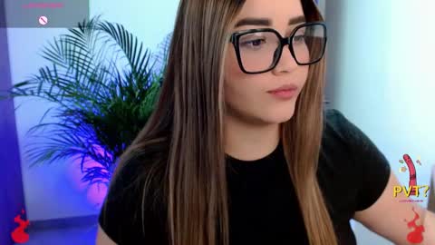 lucia star  online show from March 2026 11:15:01 PM