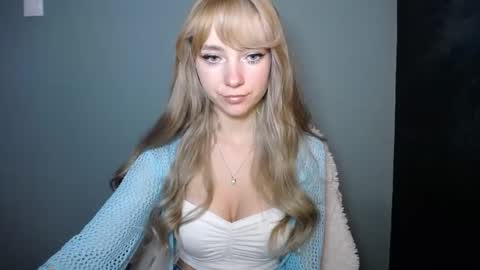 Lucy online show from October 2025 07:42:01 AM