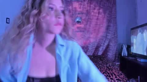 Luciana Evans online show from November 2025 02:07:02 PM