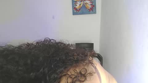 luciana online show from November 2025 09:40:01 PM