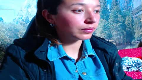 Snapshot of lucianahalen chatting on October 2025 07:37:02 PM Lucy online show from October 2025 07:37:02 PM