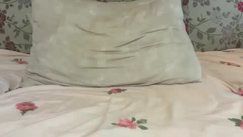 Mysterious Girl online show from February 2026 05:03:01 AM