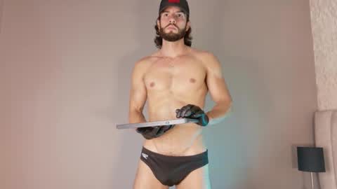 Snapshot of luciano_ferrer chatting on October 2025 11:33:01 PM Luciano online show from October 2025 11:33:01 PM