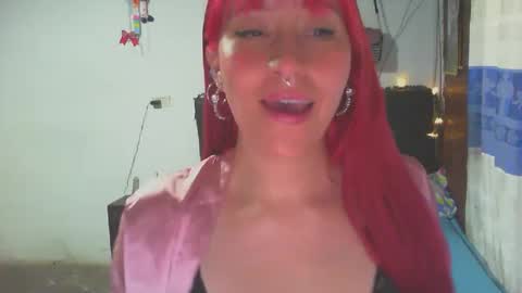 Snapshot of luciared chatting on September 2025 02:19:01 PM luciared online show from September 2025 02:19:01 PM